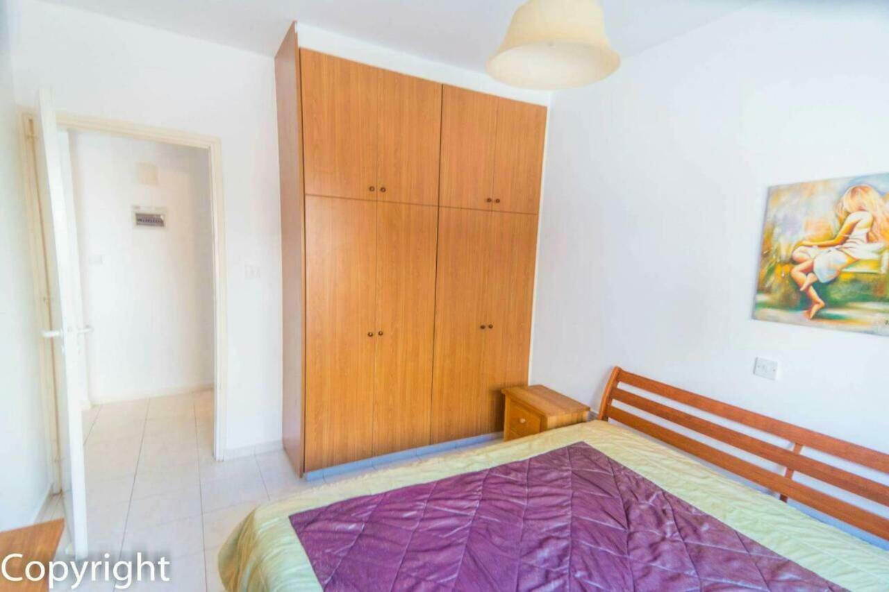 Apartamento By The Sea Paphos Exterior foto