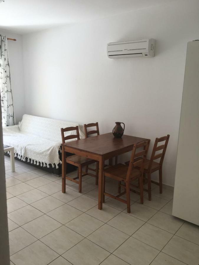 Apartamento By The Sea Paphos Exterior foto