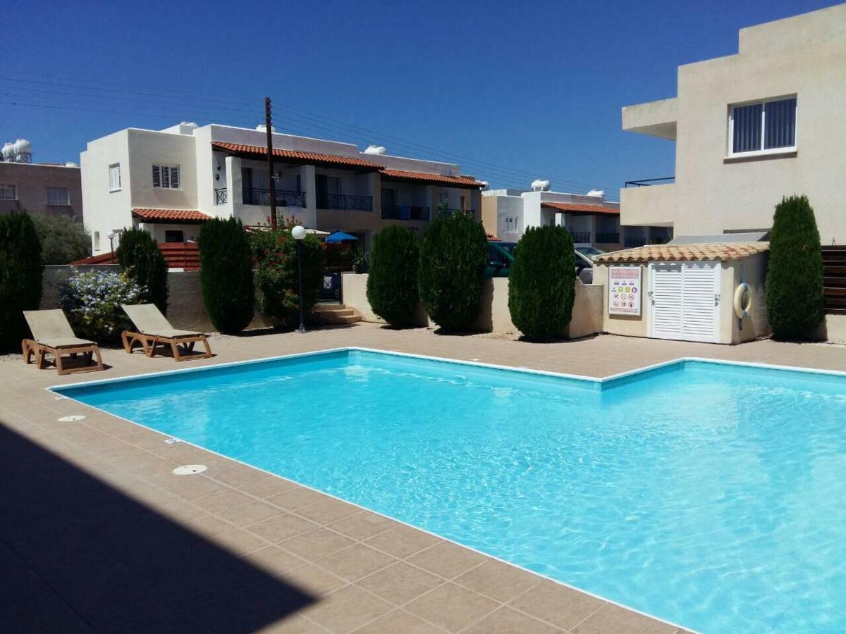 Apartamento By The Sea Paphos Exterior foto
